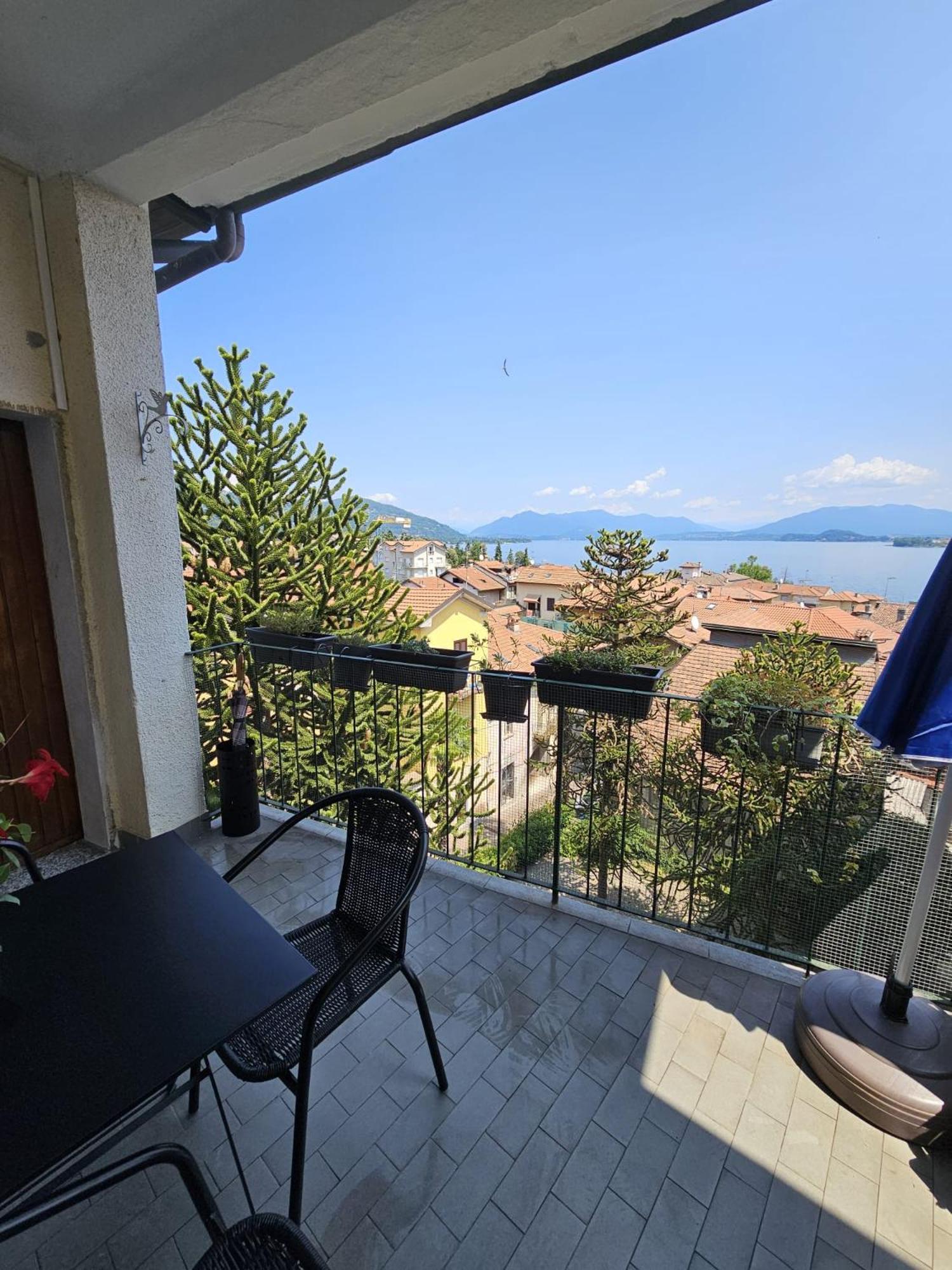 Lake View Meina Extérieur photo