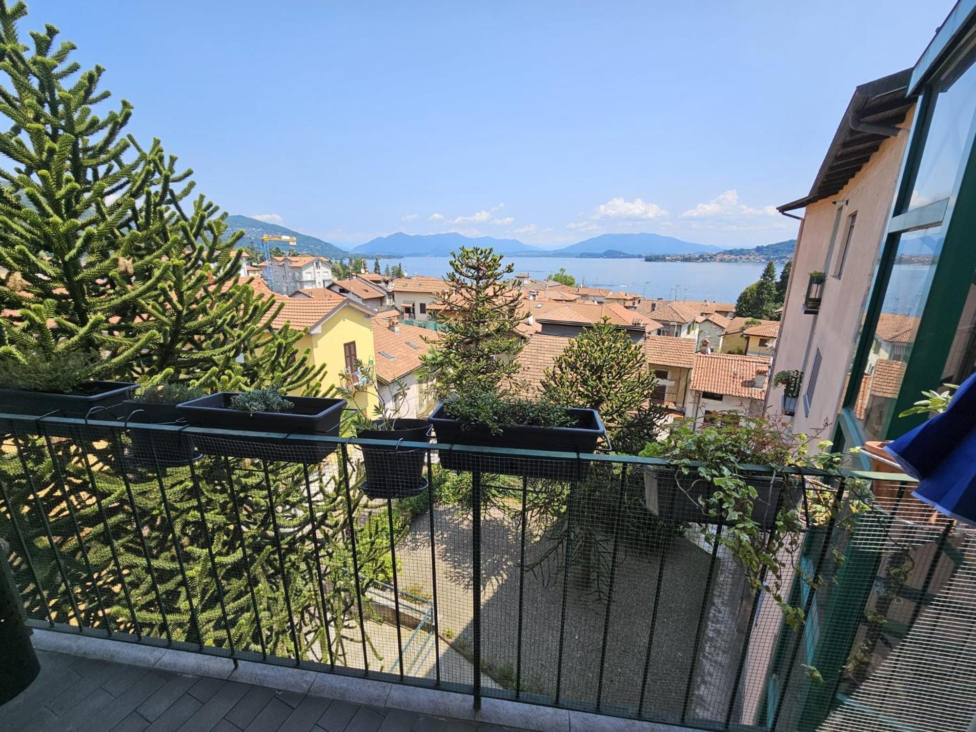 Lake View Meina Extérieur photo